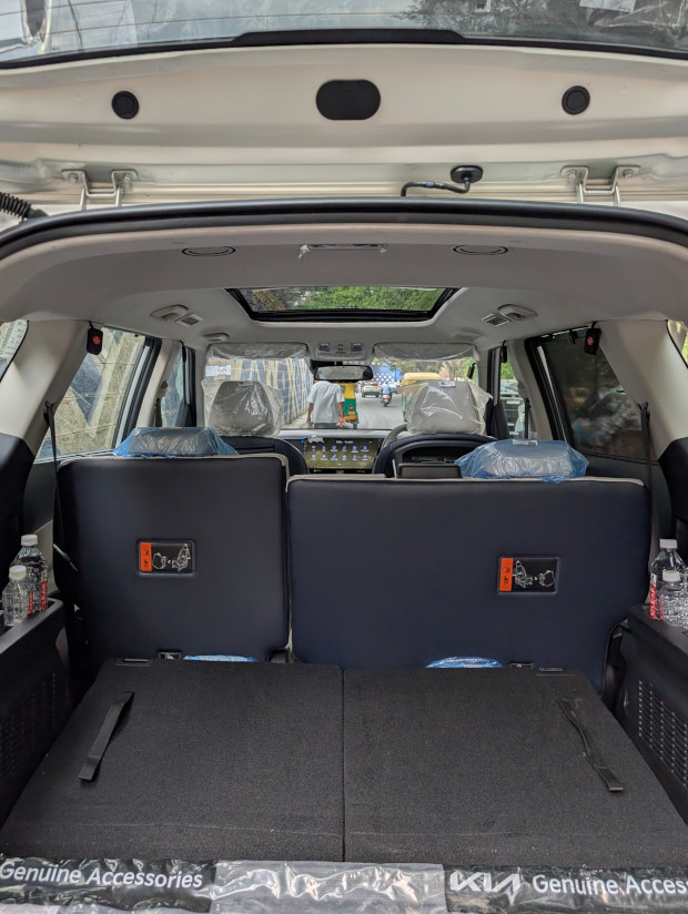 Kia Carens Clavis Boot space