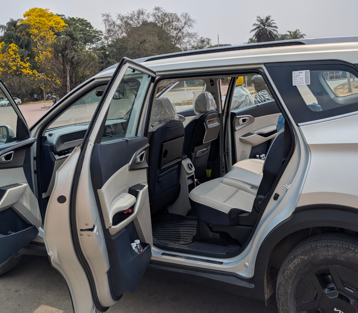 Kia Carens Clavis Boot space